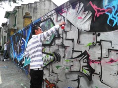 Bogota mural artist